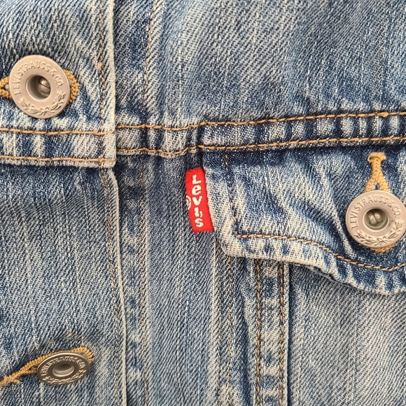 Women's Levi's denim jacket - size M - Picture 2 of 4
